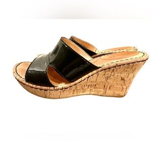 Born women’s black patent leather wedge slip on sandals